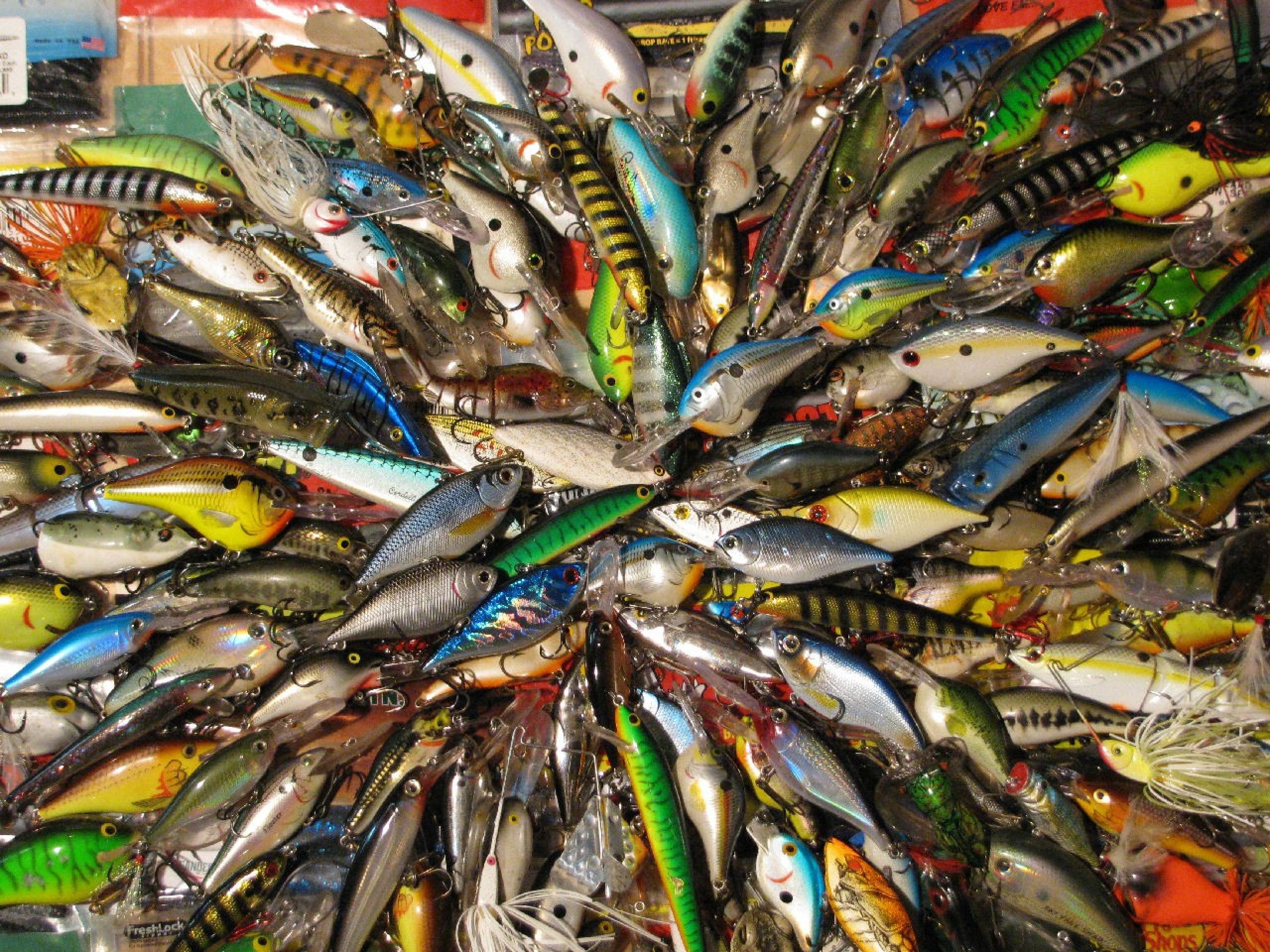 Featured image of post Bass Fishing Lure Wallpaper