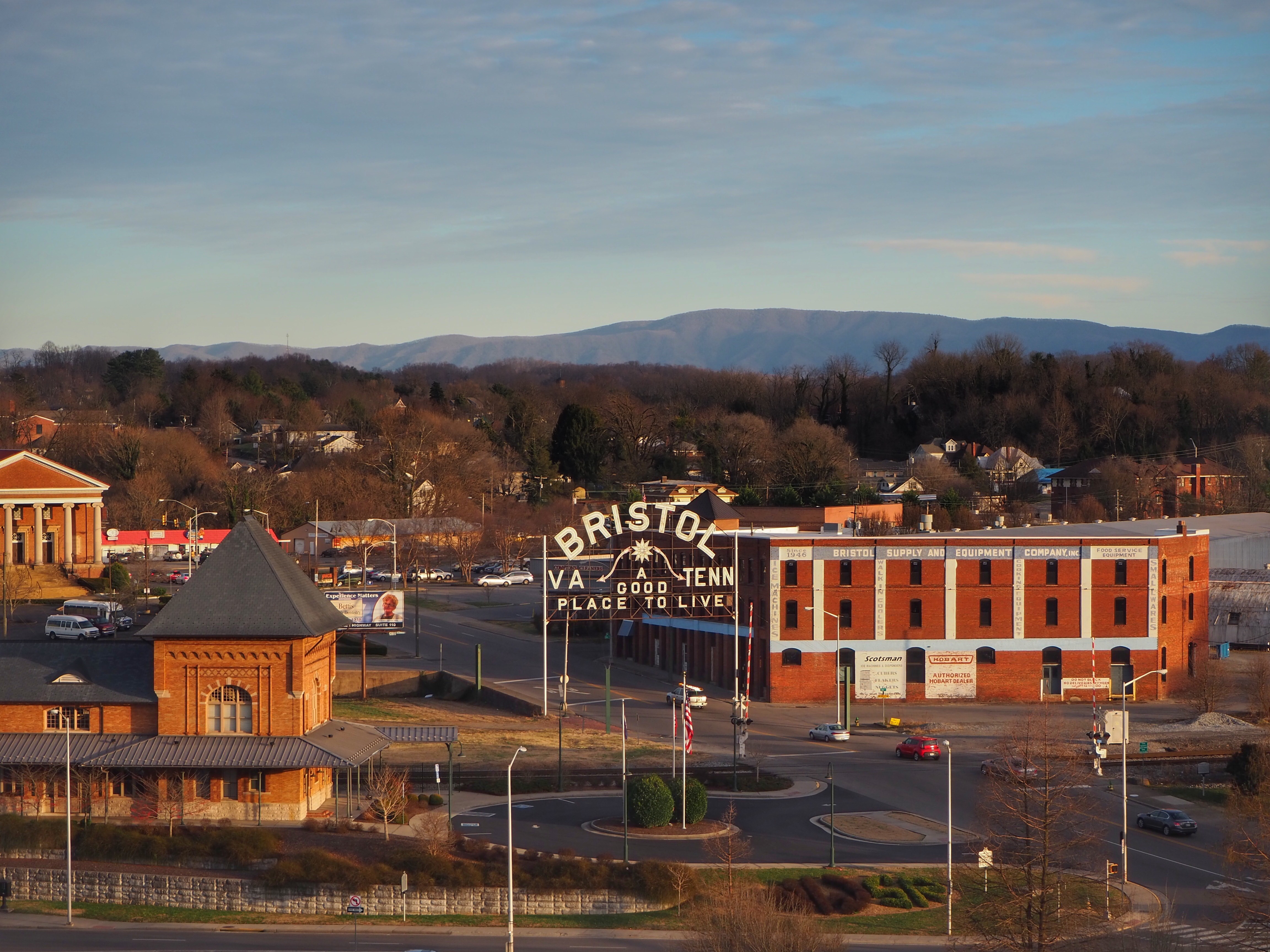 Featured image of post Pictures Of Bristol Tennessee